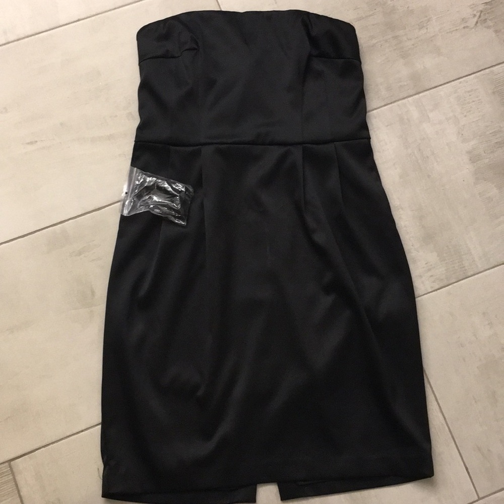 NWOT Express Strapless Satin Dress Size 6